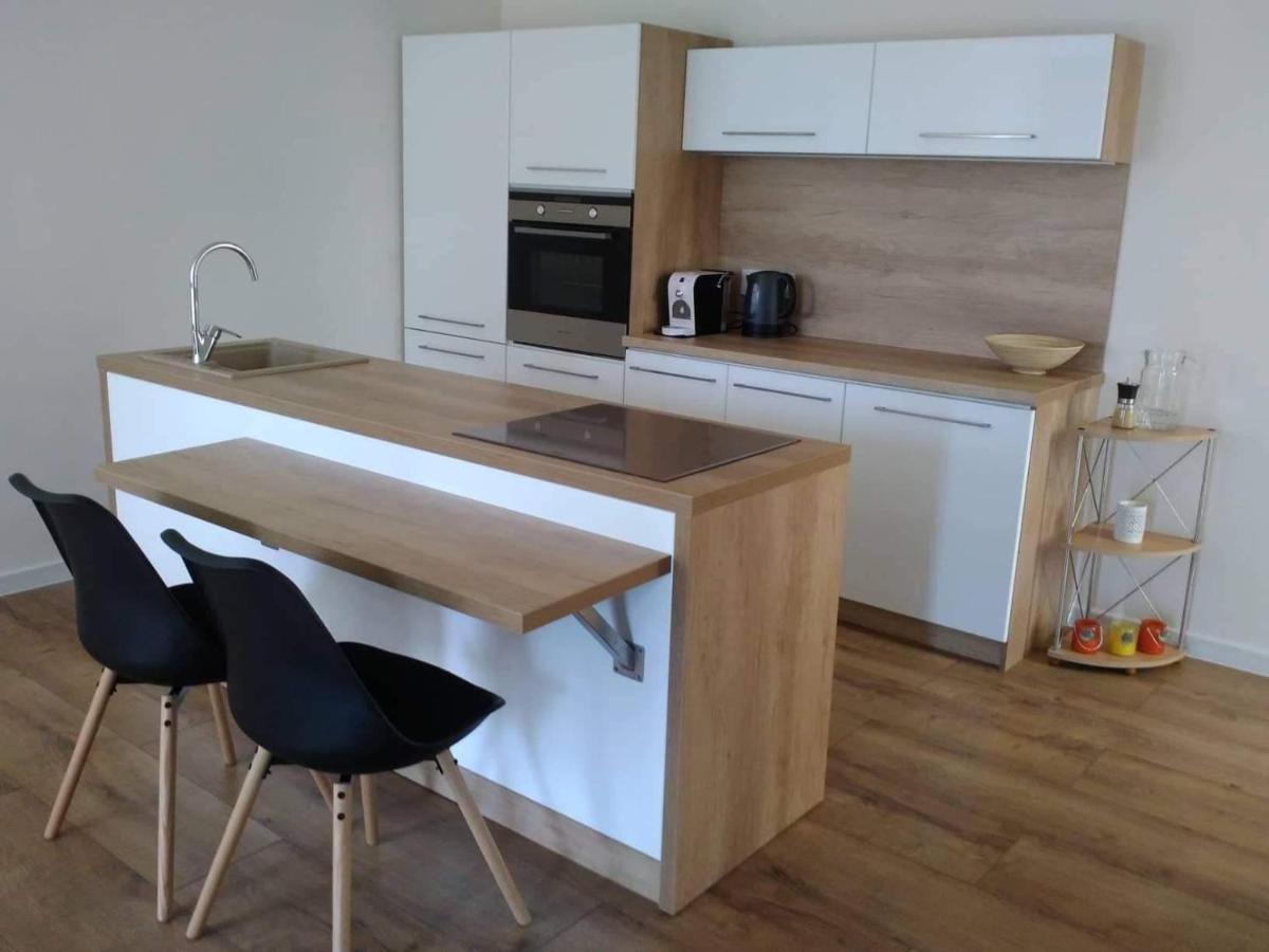 Slnecny Apartmanovy Dom Oslany 外观 照片