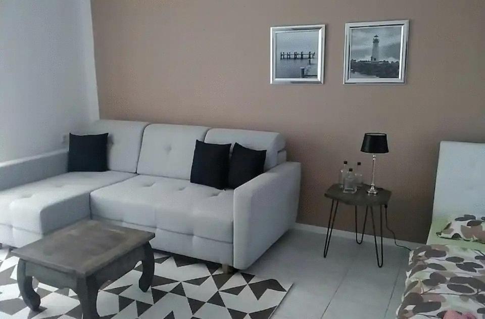 Slnecny Apartmanovy Dom Oslany 外观 照片